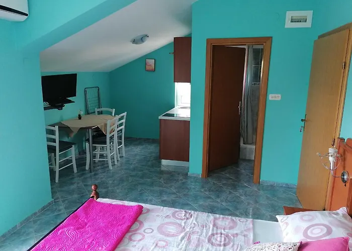 Smokvica - With Sea View *